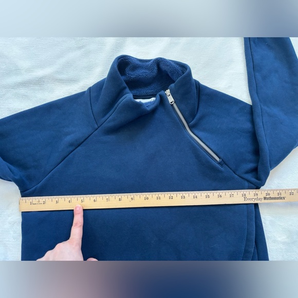 Athleta Pullover Dark Blue Cozy Karma Asymmetrical Zip Fleece Sweatshirt Size M - Picture 5 of 13